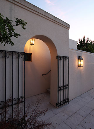 Contemporary Hacienda arched stairs 